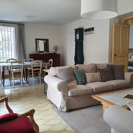 Maison Traditionnelle Au Coeur D'un Village Typique A 30 Mn De La 펜션