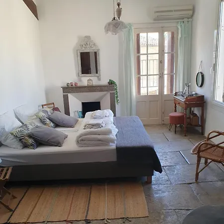Maison Traditionnelle Au Coeur D'un Village Typique A 30 Mn De La